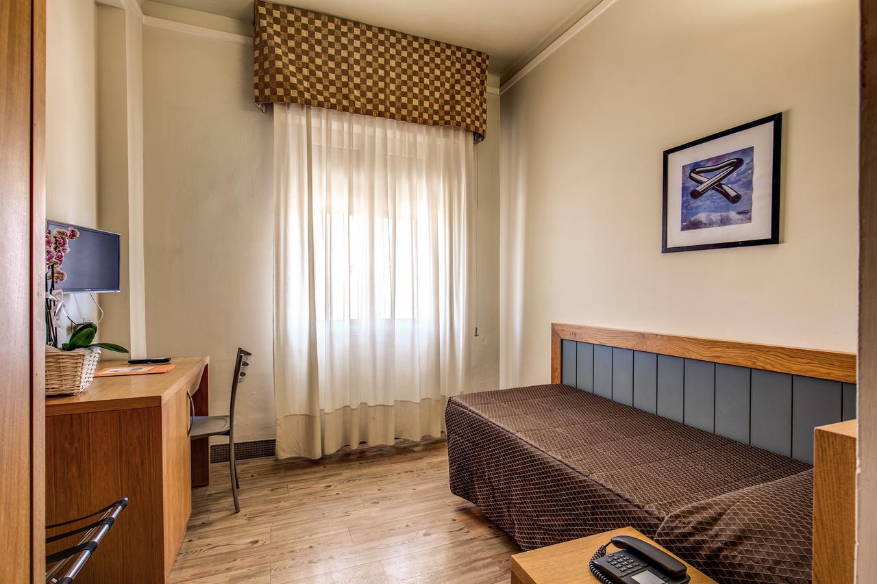 Hotel Delle Nazioni Firenze Bagian luar foto