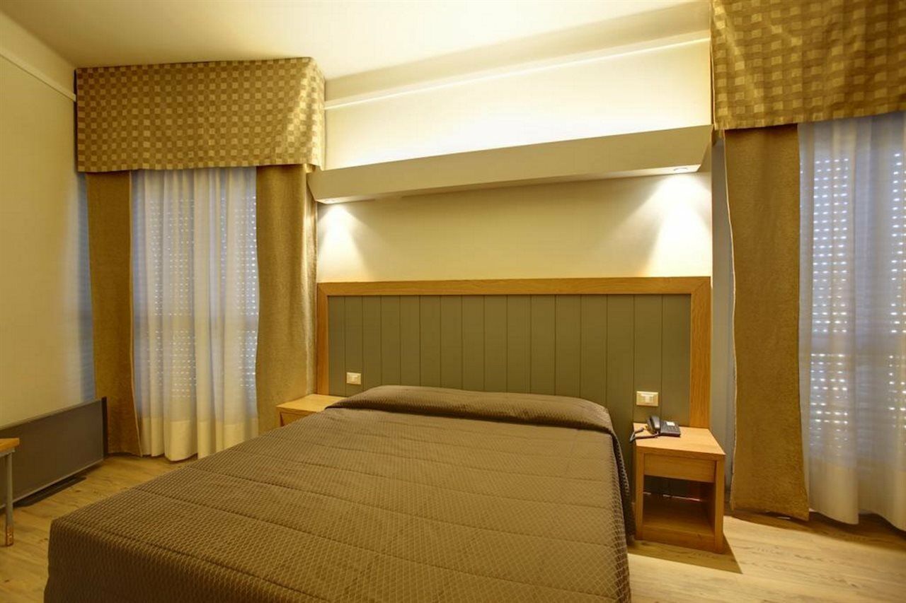 Hotel Delle Nazioni Firenze Bagian luar foto